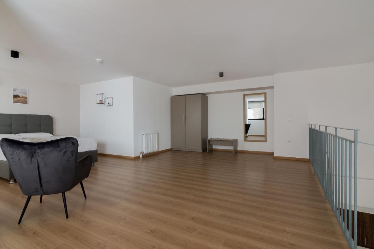 Leochares Lifestyle Apartments Aten Exteriör bild