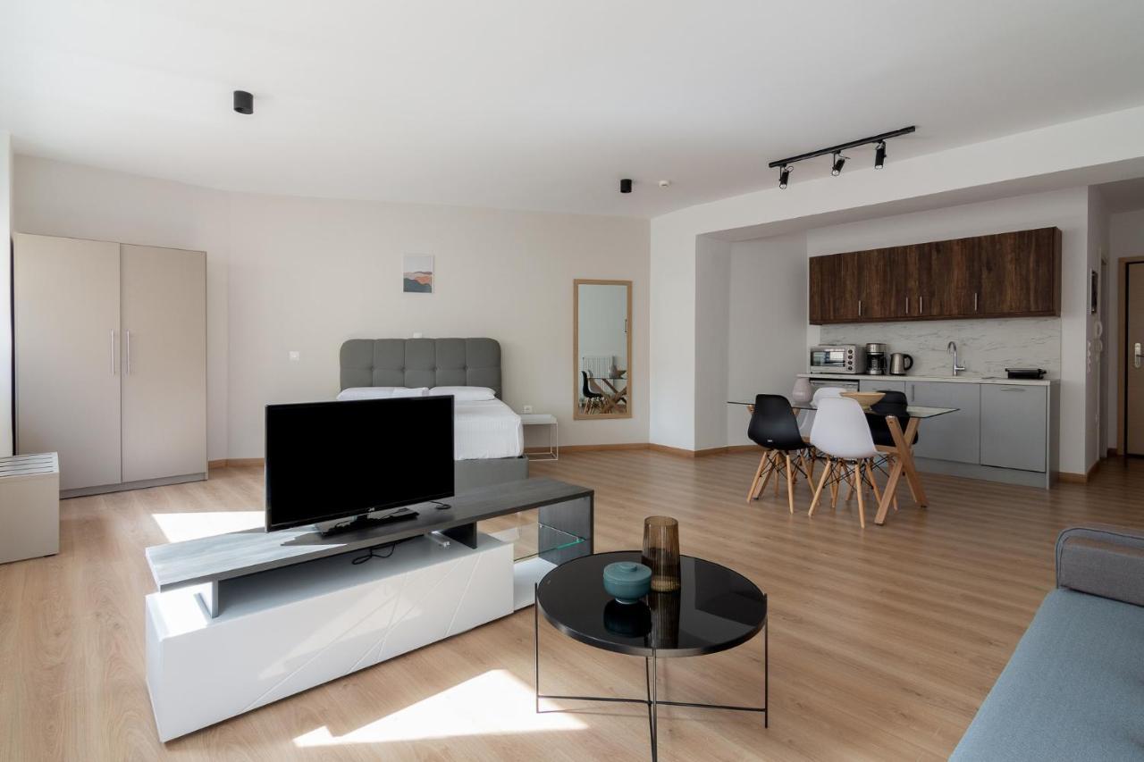 Leochares Lifestyle Apartments Aten Exteriör bild